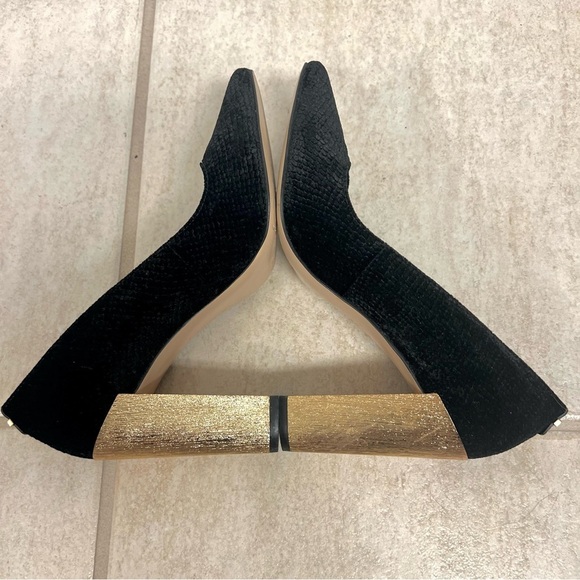 CALVIN KLEIN 'Neema' Pointy Toe Pump In Black Velvet golden heels womens size 6M - Picture 9 of 12